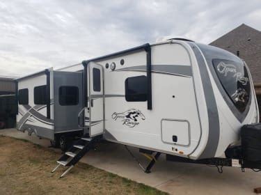 Cleburne RV Rentals